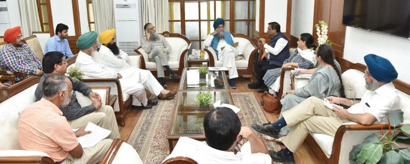 Speaker Kultar Sandhwan Advocates Introduction of Agriculture Course; Meets Officials at Govt Brijindra College, Faridkot