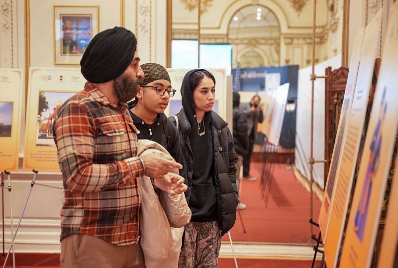 Shaheedi Diwas: Devotees Offer Prayers at Gurdwara Baba Makhan Shah Lubana in New York 