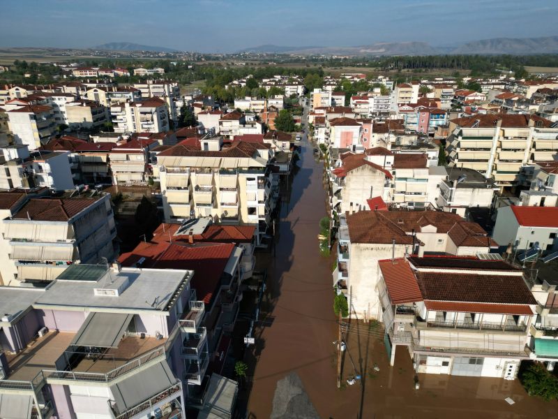 Flood Wreaks Havoc in Central Greece, 11 People Dead, Several Missing