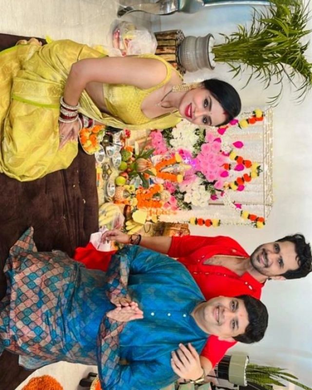 Sneak Peek into Ganesh Chaturthi Celebrations of Celebrities