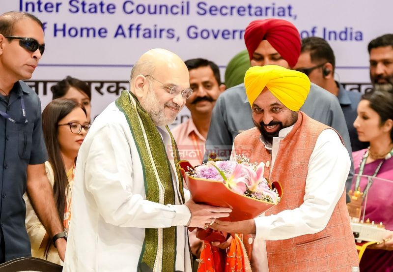 31st Meeting of Northern Zonal Council Underwent in Amritsar on Sept 26. Union Home Minister Amit Shah, Punjab CM Bhagwant Mann, Himachal CM and representatives of other states were also present on the occasion.
