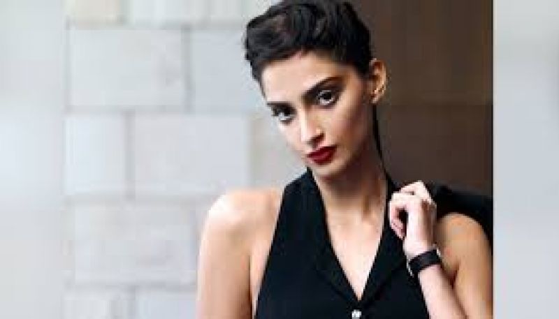 Sonam Kapoor looks stunning in latest photo shoot