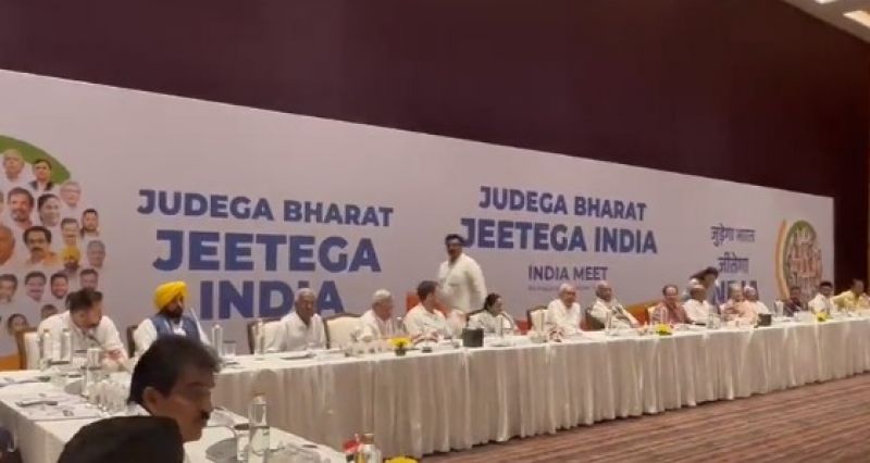 Delhi CM & AAP Convener Arvind Kejriwal along with Punjab CM Bhagwant Mann Attends the Meeting of 'INDIA' Alliance in Mumbai
