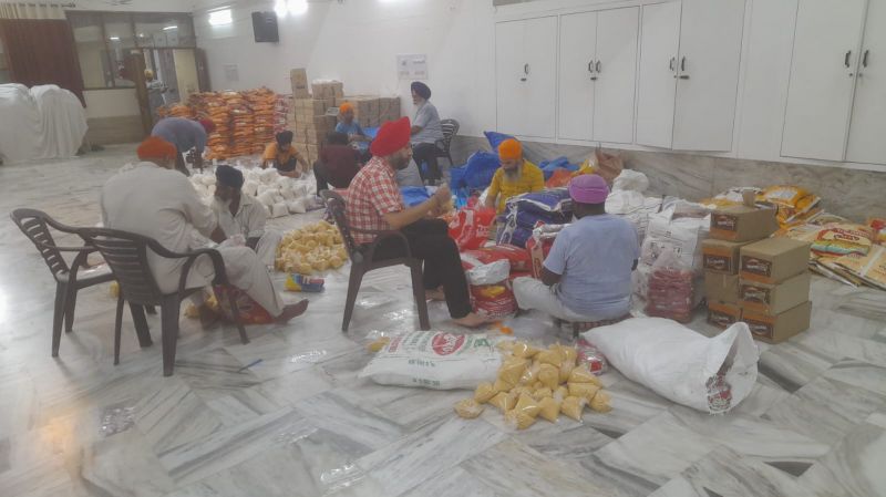 Chandigarh Group Gurdwara Management Organization Prepares 600 Essentials Kits for Flood Victim