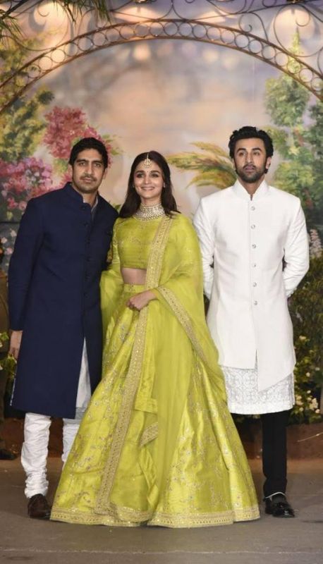 Sonamkapoor and anandahuja at wedding reception