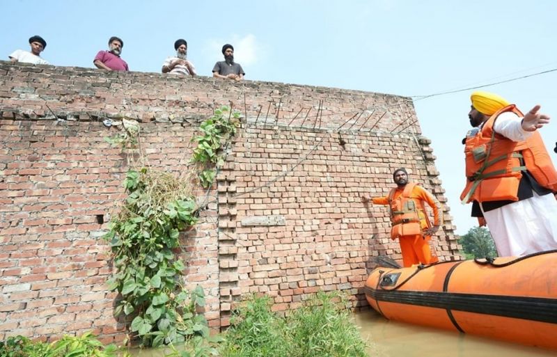 Punjab CM Bhagwant Mann visits flood affected villages of Hoshiarpur 