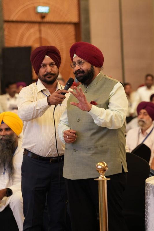 Punjab Chief Minister Bhagwant Mann and Delhi CM, AAP Convener Arvind Kejriwal Held Discussions with Industrialists in Ludhiana. They reiterated the commitment to provide comfortable environment to the industries in the state.
