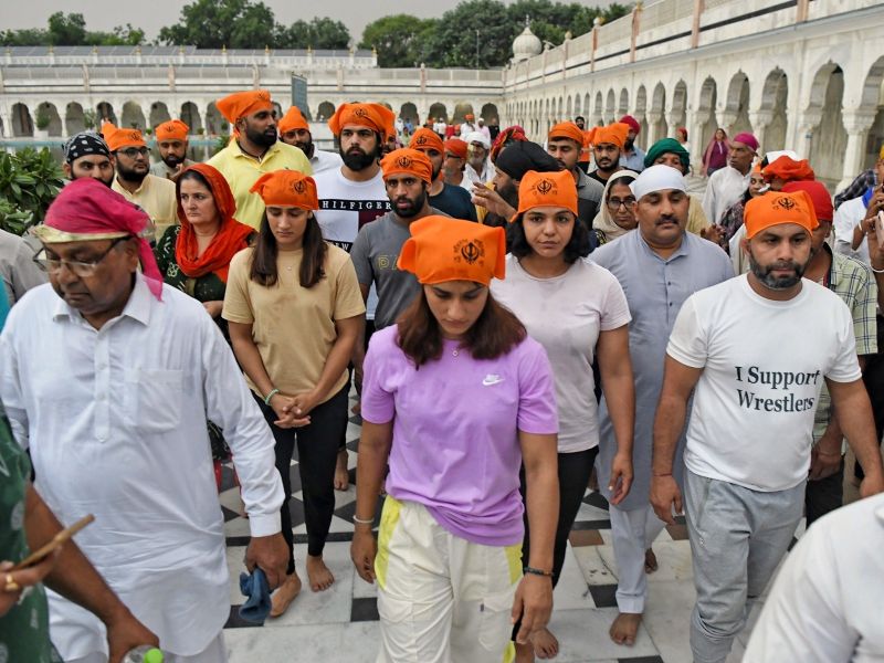 Wrestlers March to Bangla Sahib Gurdwara in Delhi demanding the arrest of WFI Chief Brij Bhushan Sharan Singh
