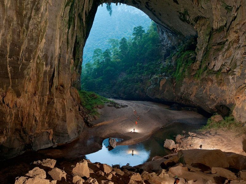 Hang Son Doong (Mountian River Cave), the largest cave in the world