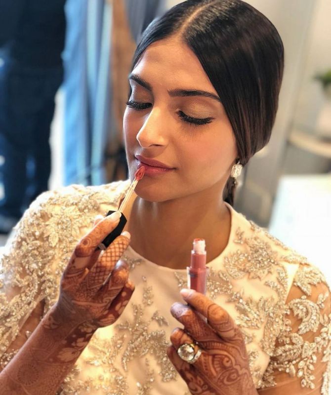 First Look of Sonam Kapoor Cannes Film Festival 2018 