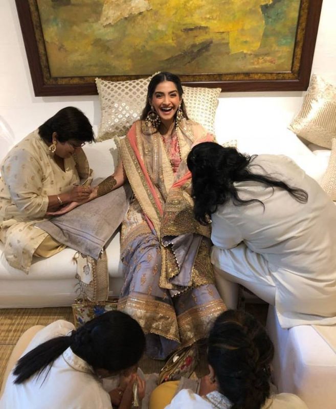 Sonam Kapoor Mehendi Ceremony
