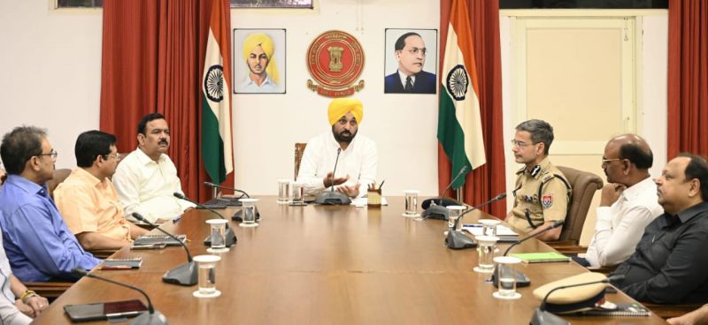 CM Bhagwant Mann held a meeting with Senior Officers of Punjab Police Today