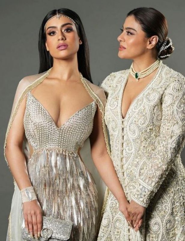Kajol & Nysa Devgn Poses Together