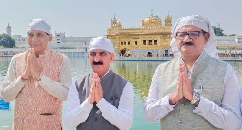 Himachal CM Sukhvinder Sukhu Pays Obeisance at Sri Darbar Sahib, Amritsar