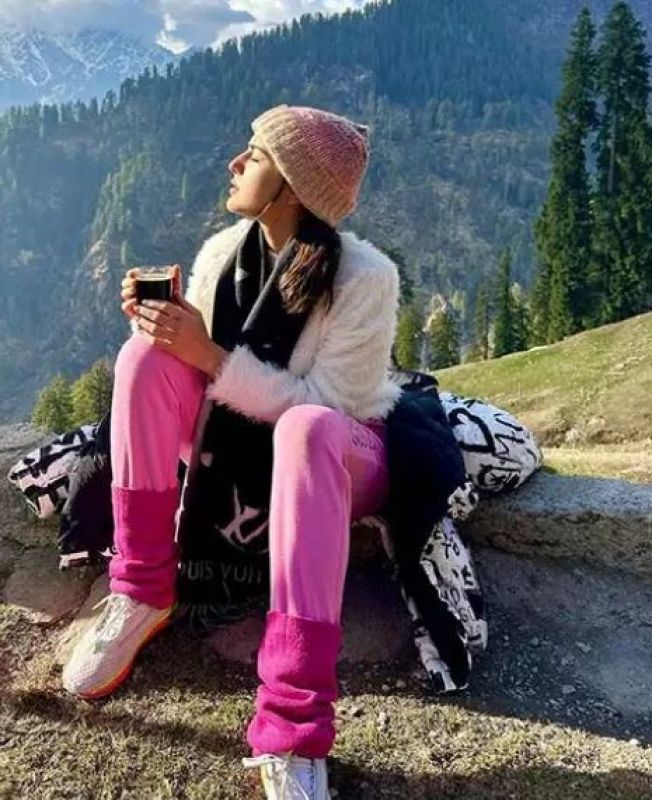 Holiday Goals: Check out Sara Ali Khan's Manali Tour Pictures Here 
