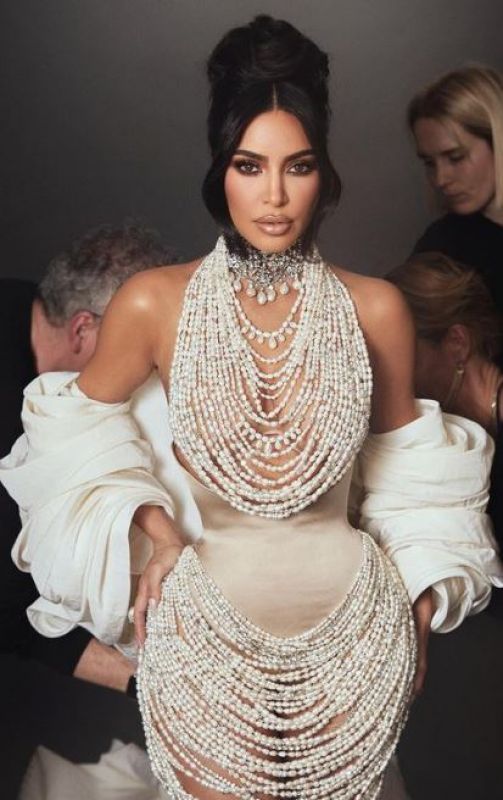 American model, media personality, and businesswoman Kim Kardashian wears pearl naked dress at Met Gala 2023
American model, media personality, and businesswoman Kim Kardashian wears pearl naked dress at Met Gala 2023
