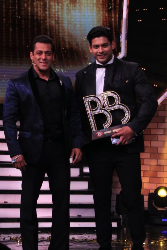 Actor Sidharth Shukla wins 'Bigg Boss 13'