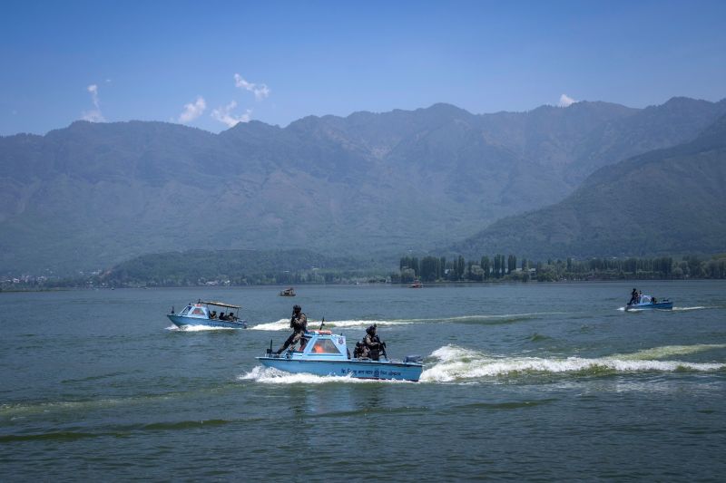 High Alert Issued in view of G-20 summit in Srinagar, Security & Vigilance Tightened in the Area, Police Personnel deployed 