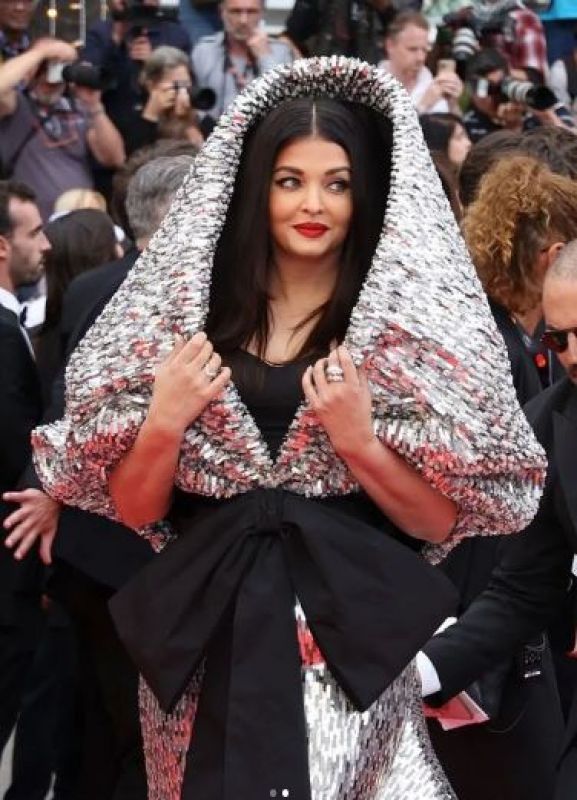 Bollywood Star Aishwarya Rai Bachchan wears Silver Hood Outfit at Cannes 2023