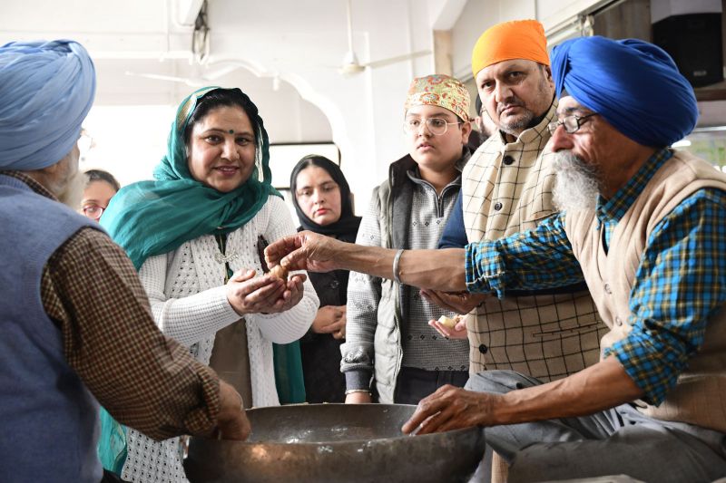 Sangat at gurdwara Sector 34 