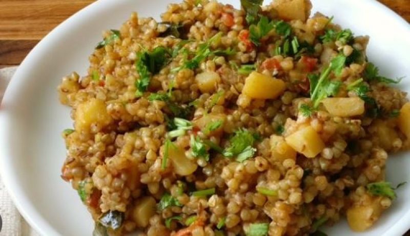 Kuttu ki Khichdi
