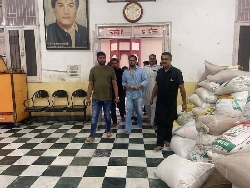 Bollywood Actor Suniel Shetty paid obeisance at Kali Mata Temple, Patiala 
