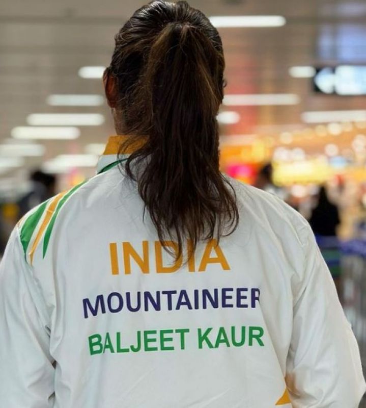 Mountaineer Baljeet Kaur Returned Home, Shared Pics & wrote- 'Returned to the country, Close to Mother'
