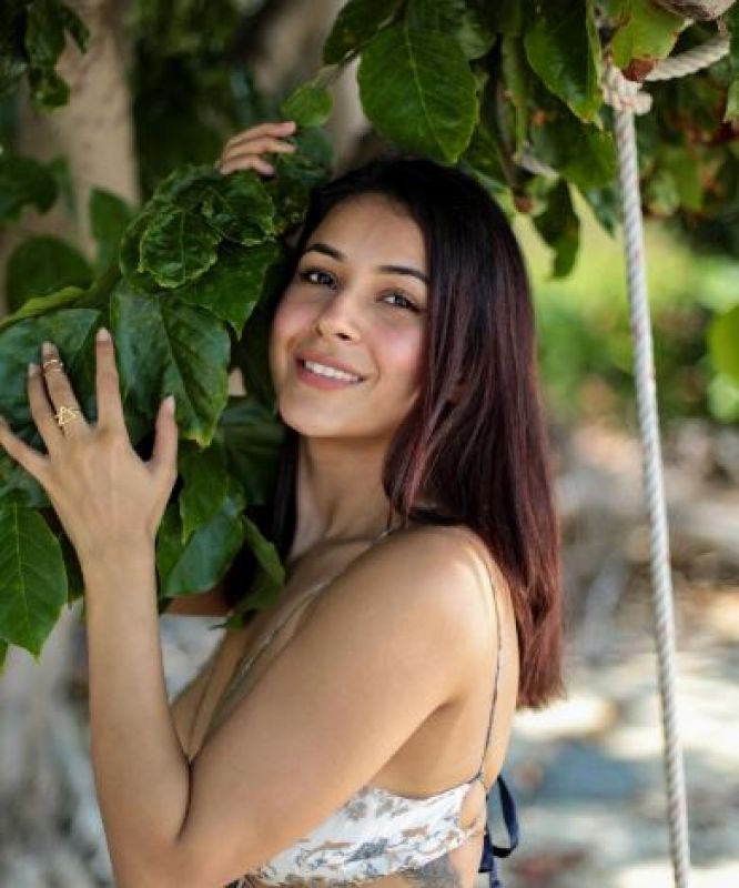 Shehnaaz Kaur Gill Enjoys Vacation Moments at Phuket, Thailand