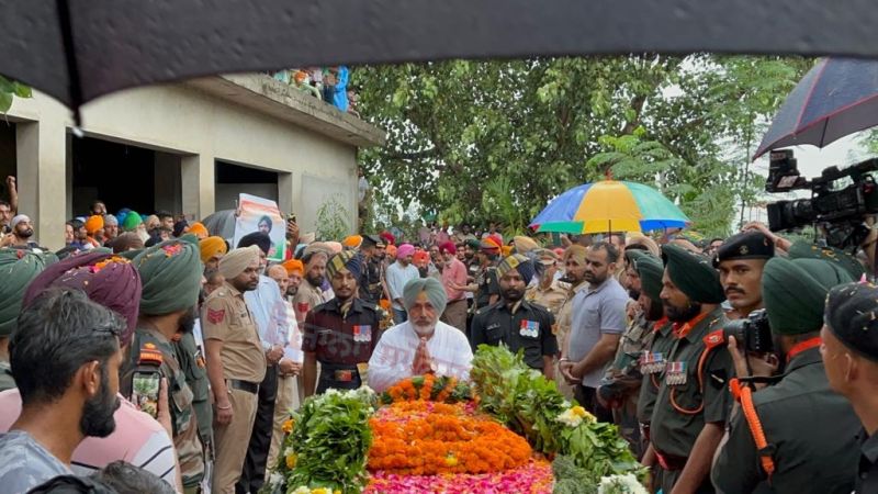 Cabinet Minister Chetan Singh Jouramajra Paid Tribute to Anantnag Martyr Pardeep Singh