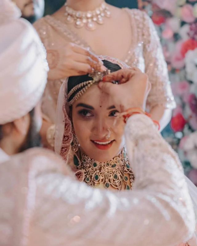 Mukti Mohan Ties the Knot with 'Animal' Star Kunal Thakur, See Pics