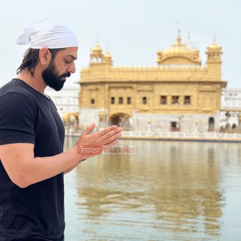 Punjabi Actor Amiek Virk & Srishti Jain Pays Obeisance at Golden Temple ahead of their Upcoming Movie 'JUNIOR' Release 
