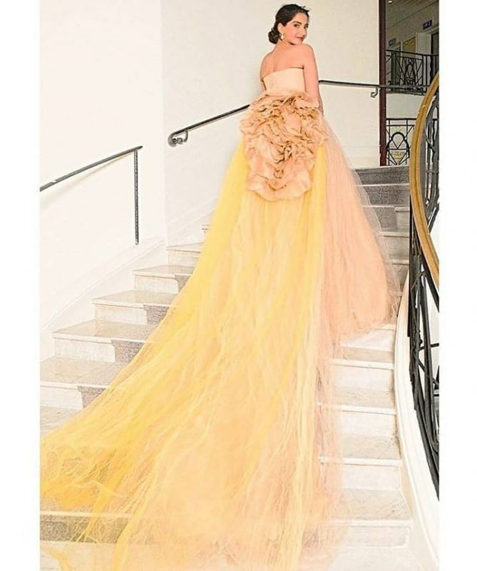 Day 2 Sonamkapoor is ready for Cannes film festival 2018