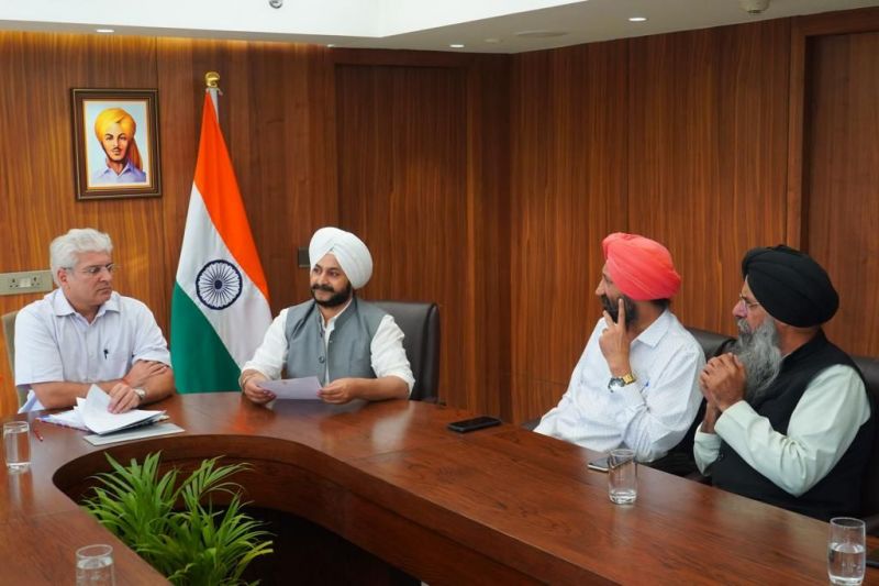 AAP MLA Jarnail Singh Meets Transport Minister Kailash Gehlot, Addresses Delhi Police Challans for Gurdwara Sri Sis Ganj Sahib Pilgrims