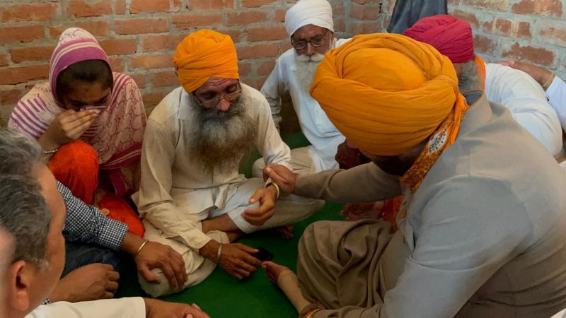 Navjot Singh Sidhu, With Family of Lovepreet Singh 