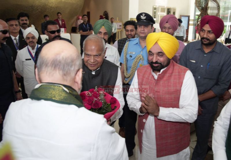 31st Meeting of Northern Zonal Council Underwent in Amritsar on Sept 26. Union Home Minister Amit Shah, Punjab CM Bhagwant Mann, Himachal CM and representatives of other states were also present on the occasion.

