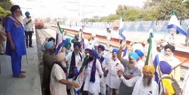 Farmers Launches Rail Roko Protest in Punjab till Sept 30 for Flood Relief, MSP Demands