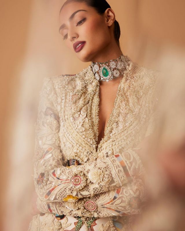 Athiya Shetty Glows in Anamika Khanna's Latest Collection