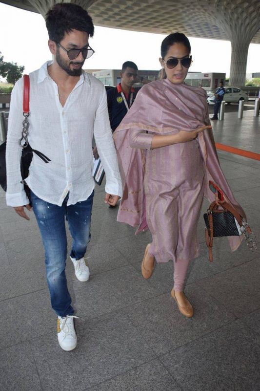 Shahid Kapoor and Mira Kapoor Spotted at Airport