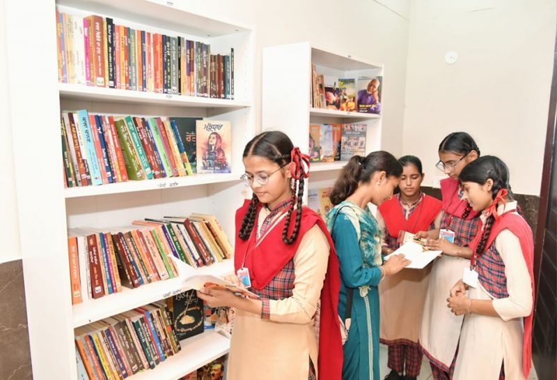 CM Bhagwant Mann Inaugurates 12 Modern Libraries, Enriching Students with Contemporary Amenities. Punjab Government Delivers 12 State-of-the-Art Libraries, Enabling Enhanced Access to Modern Facilities for the Public. 
