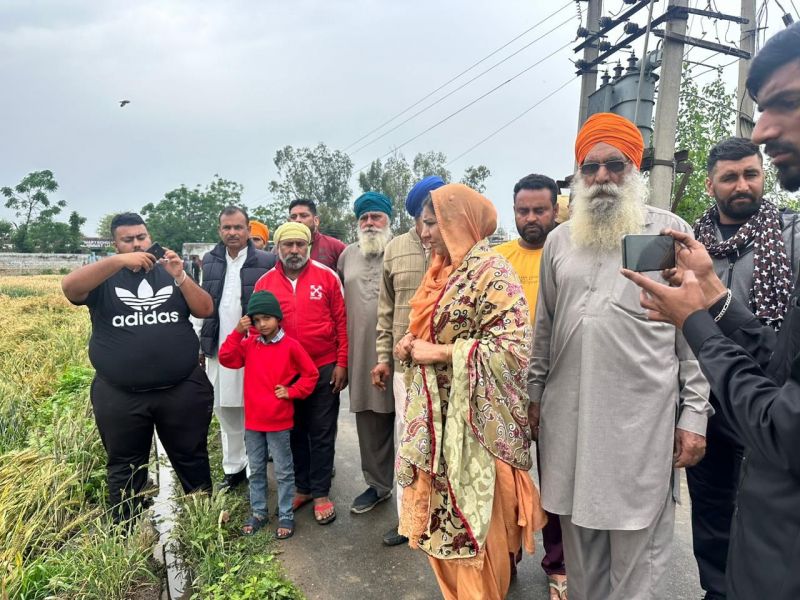 Nakodar: AAP MLA Inderjit Kaur Mann visits villages to review crops damaged due to Rain
