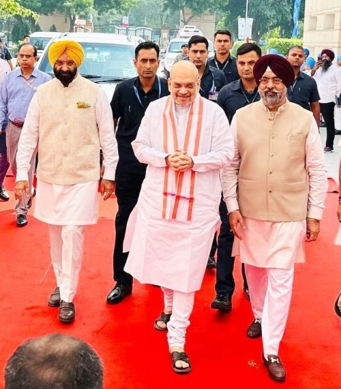 Home Minister Amit Shah Honored by Delhi Sikh Gurdwara Parbandhak Committee at Special Event