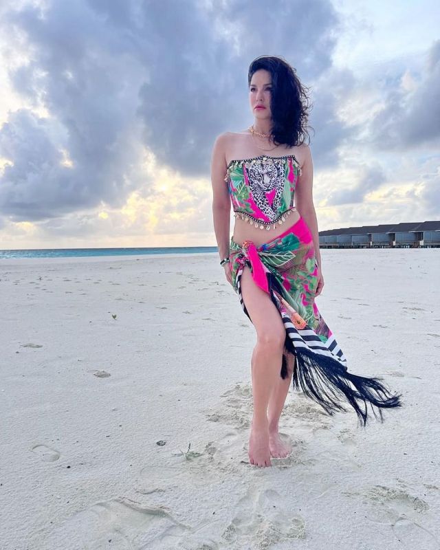 Sunny Leone Pics from Maldives Vacation are Stunning